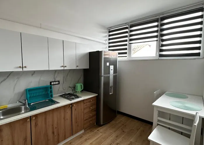 Daire Crolivia Near Arena, Center Of *